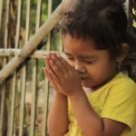 praying, kids, cambodia-5102774.jpg